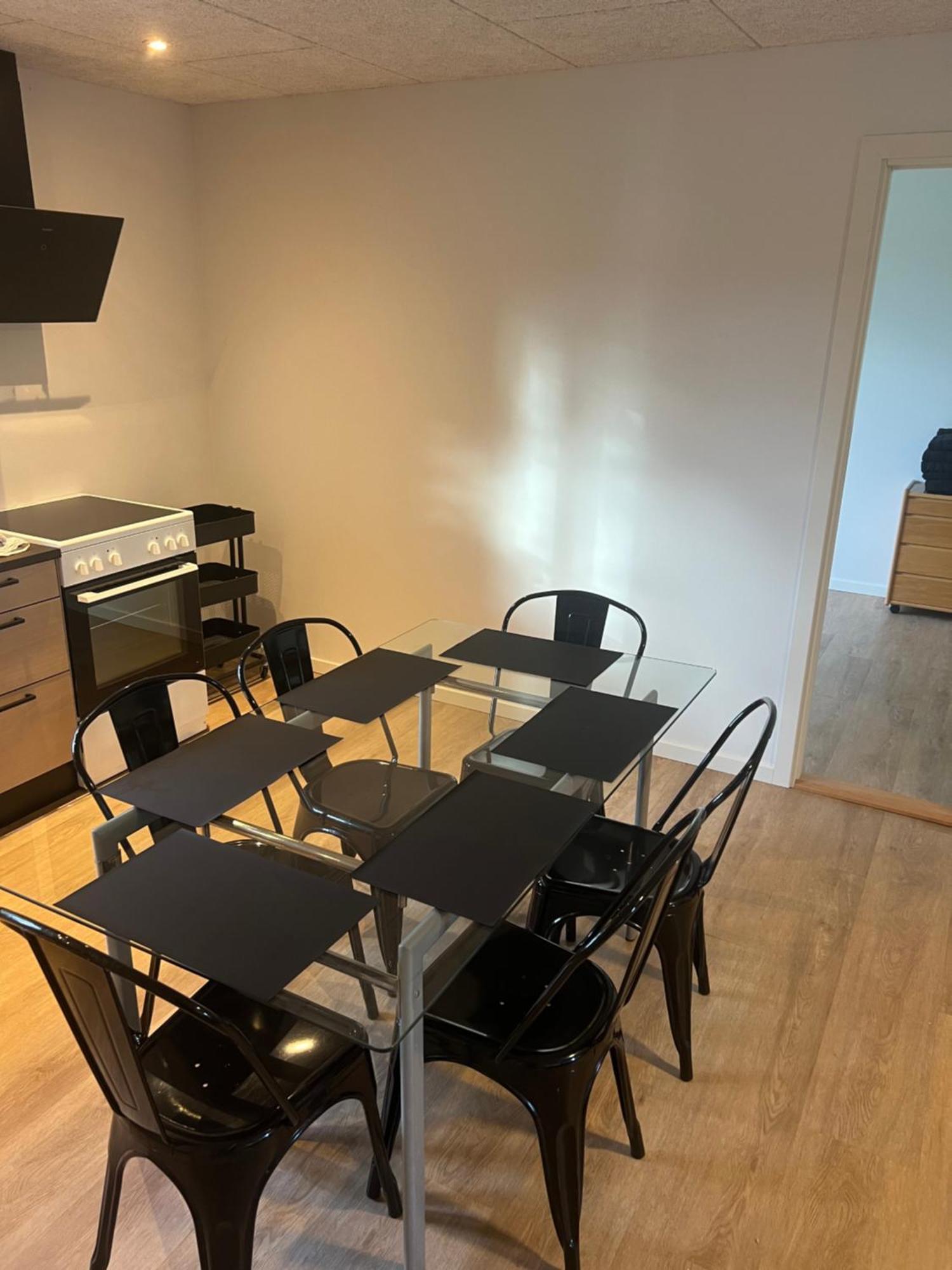 Apartment Give Apartment *